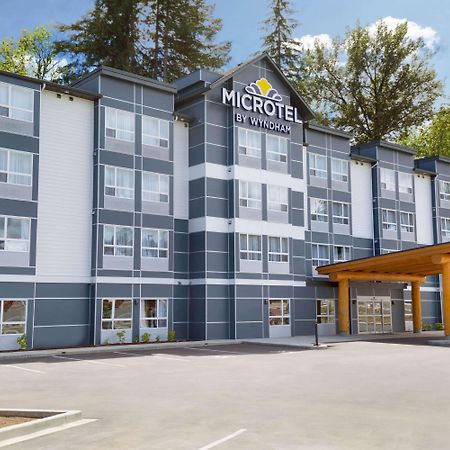 Microtel Inn & Suites By Wyndham Oyster Bay Ladysmith Exterior photo